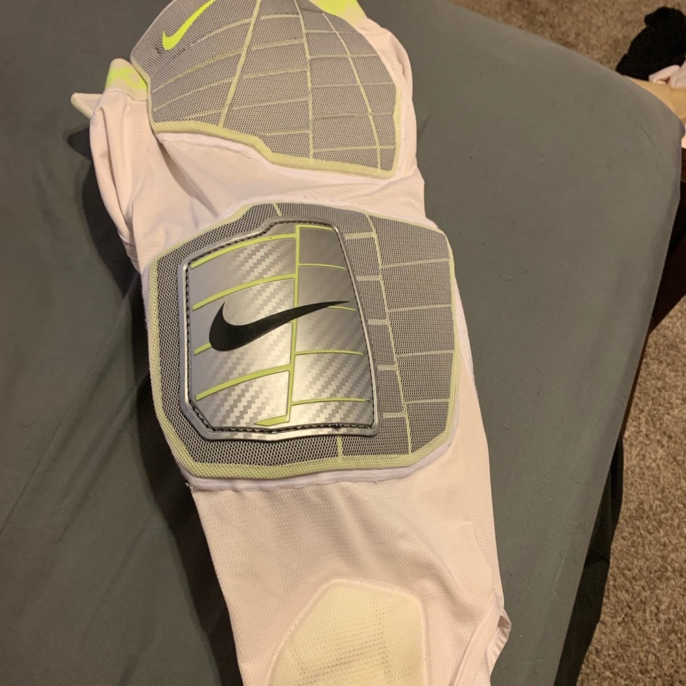 Nike Football Gurdle